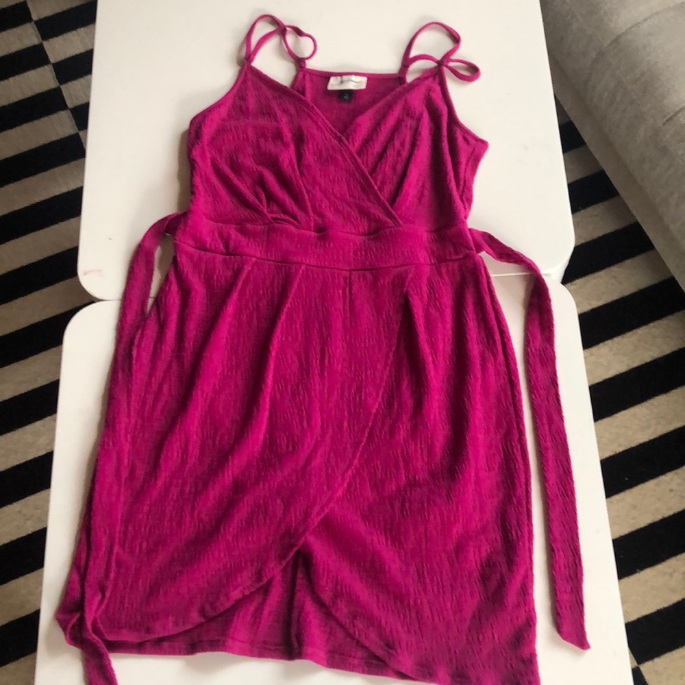 Universal Threads Dress - Picture 6 of 7